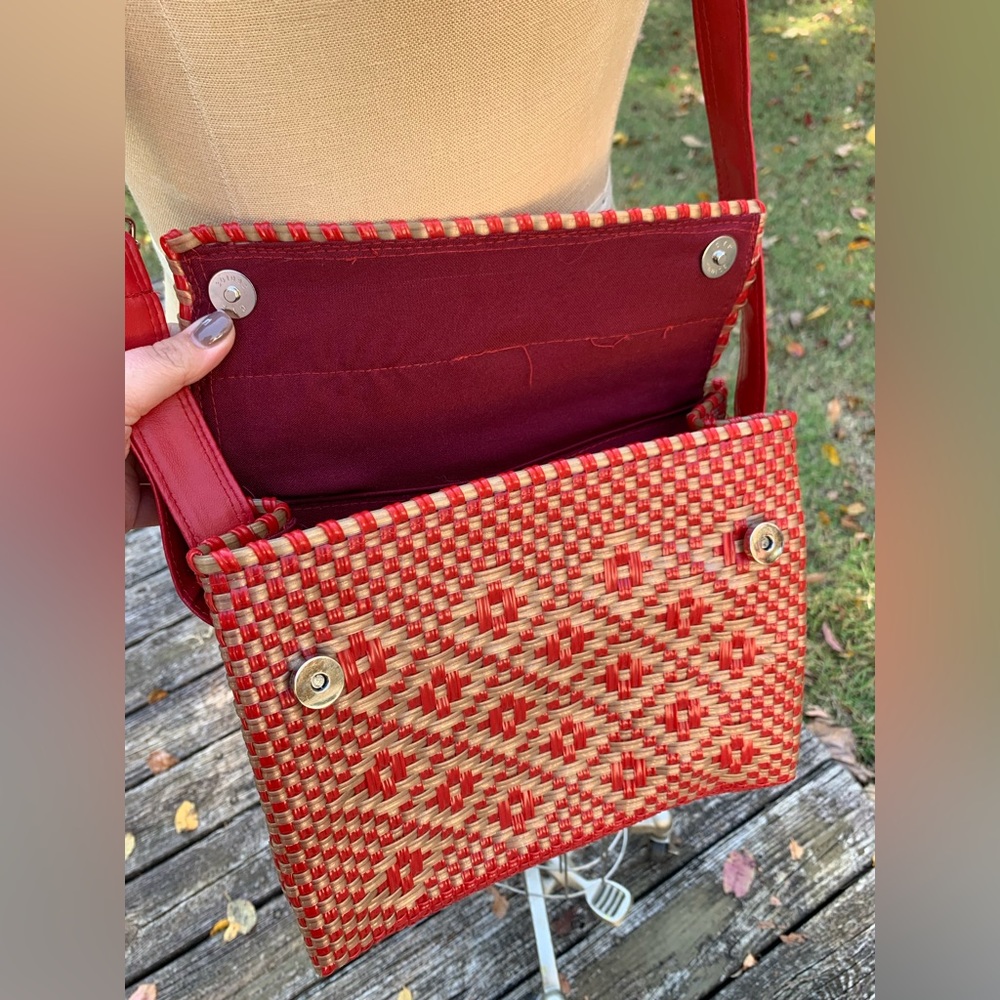 NWOT Vintage Handmade Macrame Crossbody - Picture 8 of 16